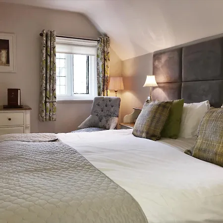 Mallyan Spout Hotel 3*