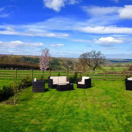 Mallyan Spout Hotel Hotel